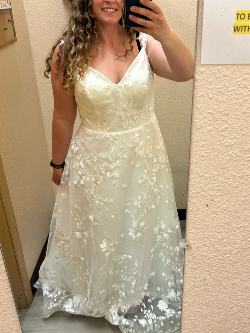 Custome made Ivory Floral Lace Wedding Dress